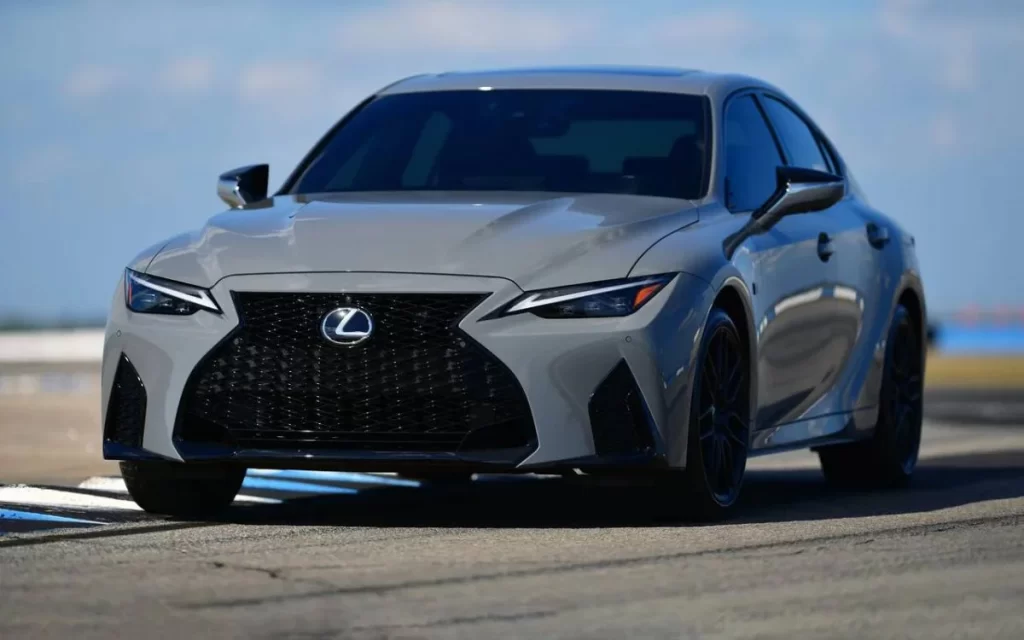 2022 Lexus IS